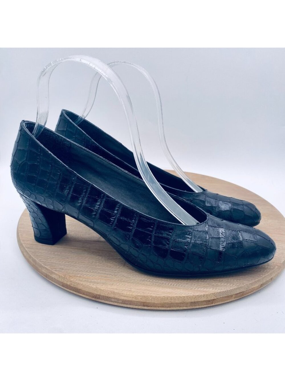 Vintage Stuart Weitzman Heels Womens 9.5 Black Alligator Leather Pumps y2k
